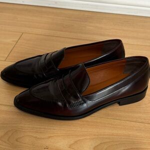Everlane burgundy leather loafers